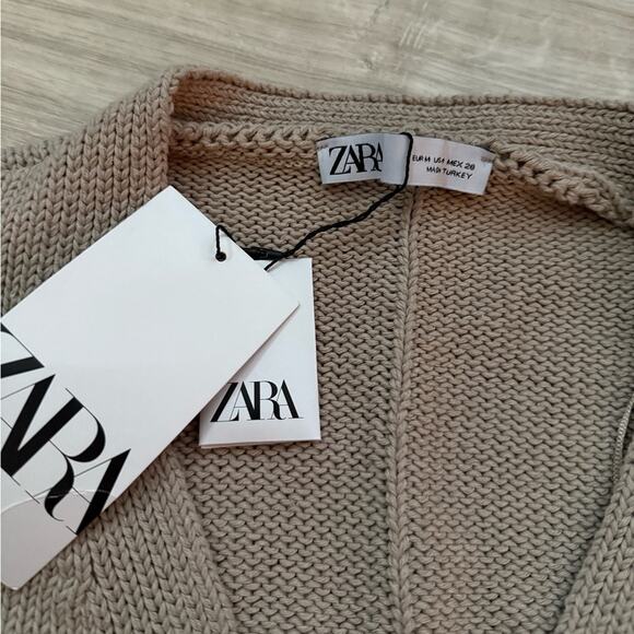 NWT Zara Slouchy Chunky Cardigan Sweater | Beige | Medium - Picture 4 of 8
